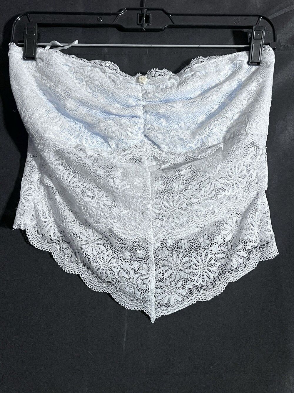 Cotton Candy LA Floral Top Med White Blue Lace Trim Cottagecore NWT